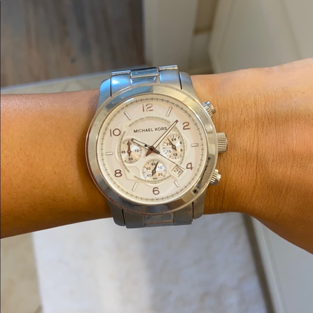 Michael kors large face silver watch